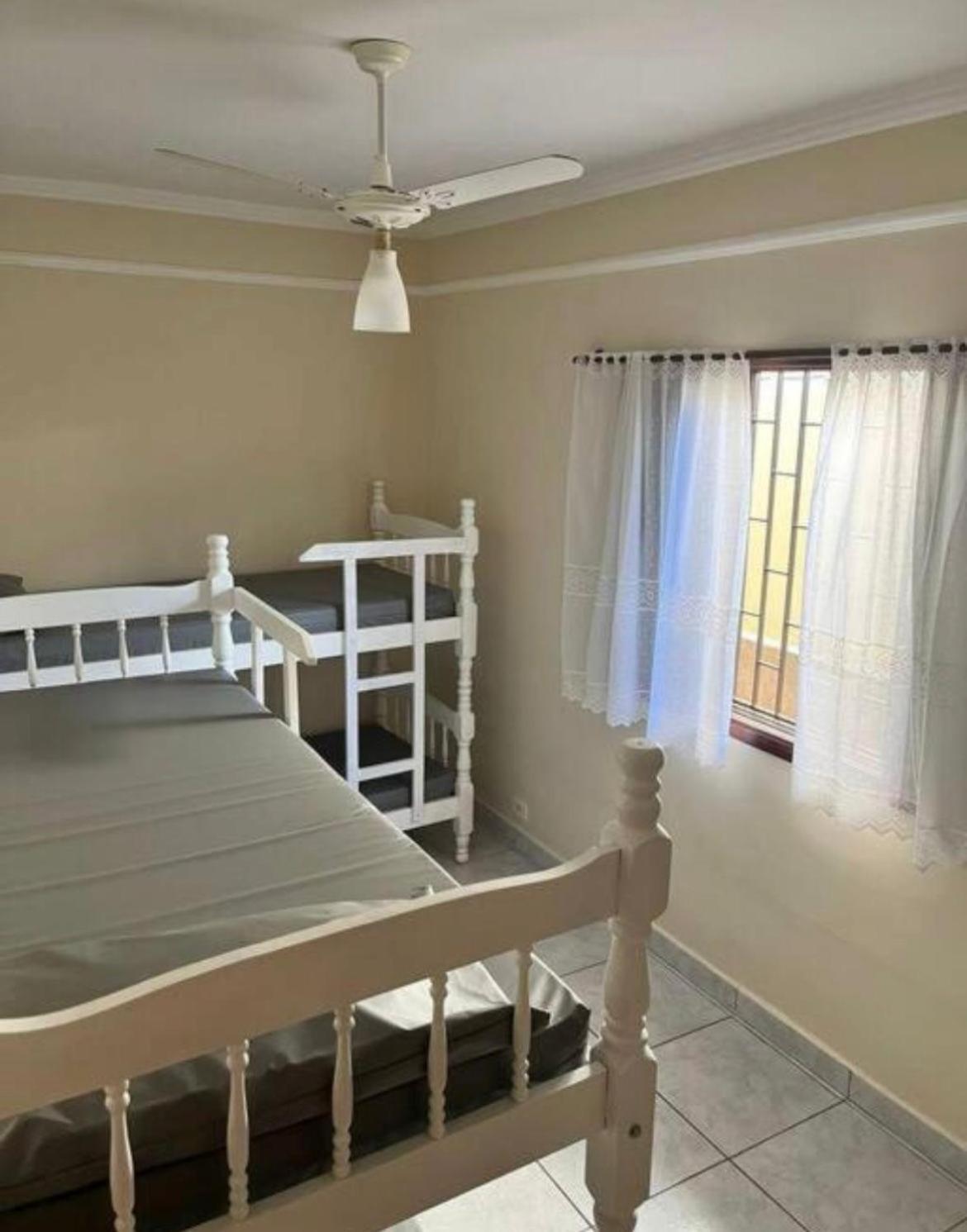 فيلا Casa Com Piscina Em Mongagua برايا جراندي المظهر الخارجي الصورة